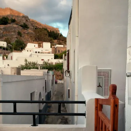 Вилла Thalassa 3 Modern Comfort Traditional Greek Charm Private Courtyards Steps From Square Линдос