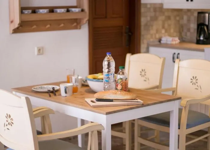 Thalassa 3 Modern Comfort Traditional Greek Charm Villa